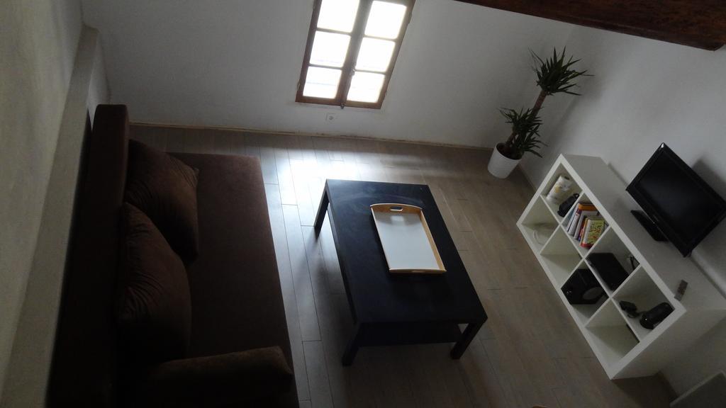 Appartement Avec Terrasse,Mezzanine,Patangarles Bilik gambar